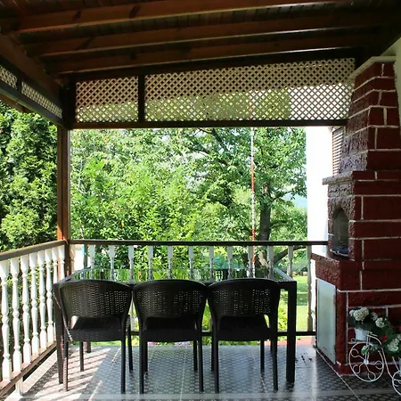 Diamond Garden House