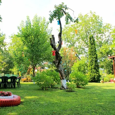 Diamond Garden House