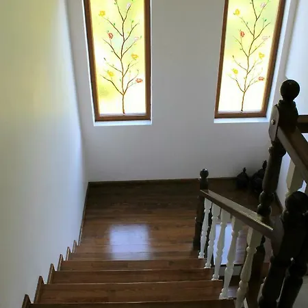 Diamond Garden House *